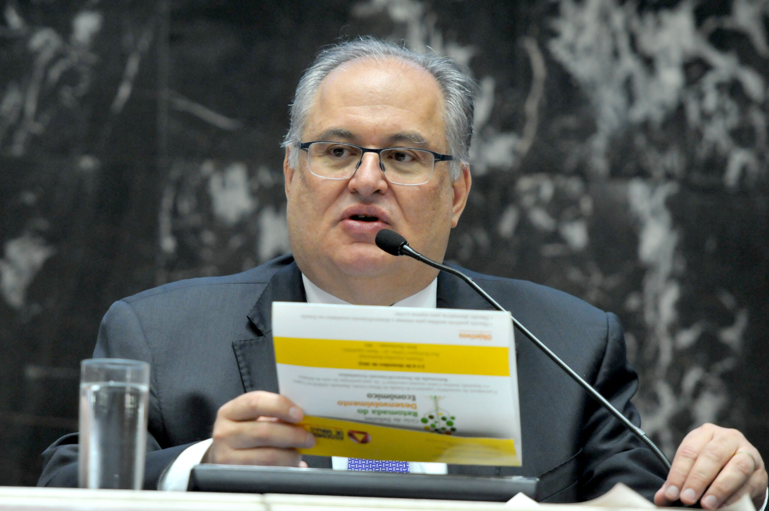 Ciclo de Debates Retomada do Desenvolvimento Econômico