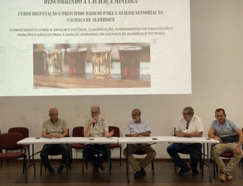 Roberto Andrade participa de encontro sobre valorização da Cachaça Mineira.